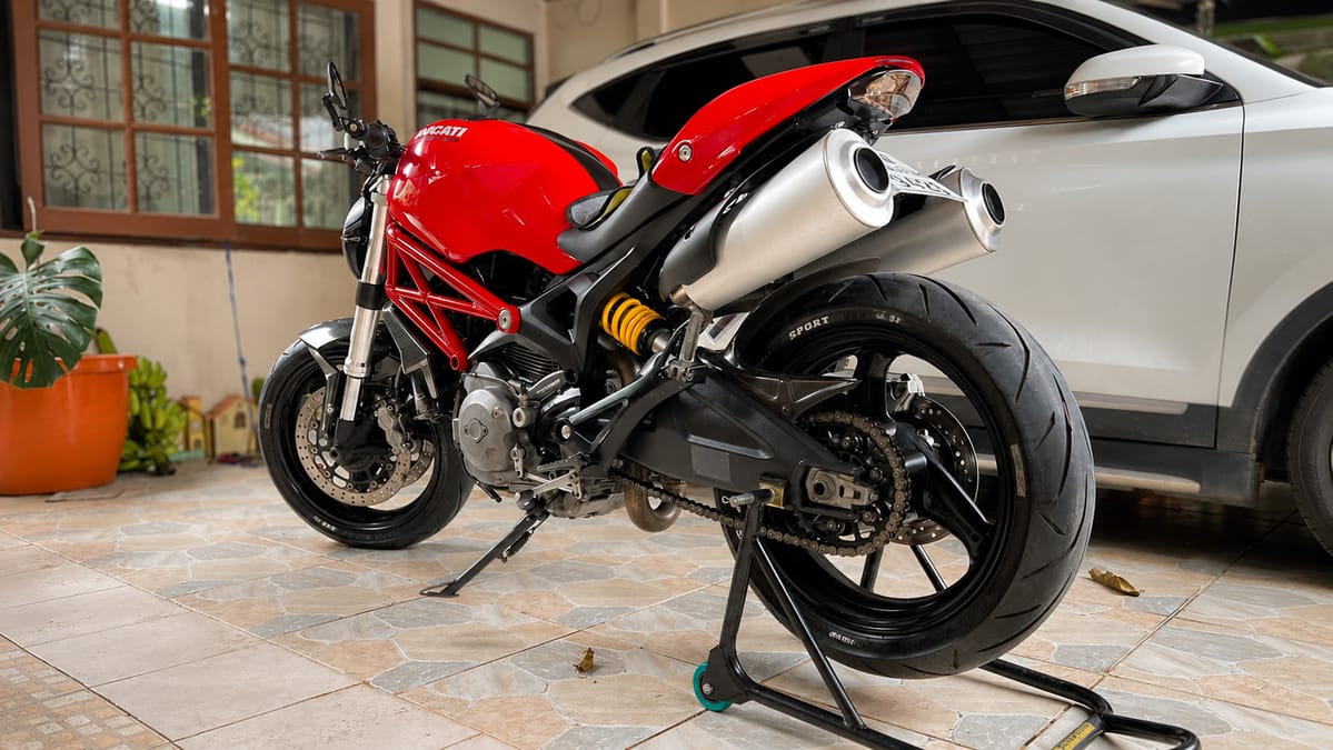 Ducati Monster 795 เติมน้ำมันอะไร? ใช้ E20 ได้ไหม